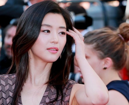 Jeon Ji Hyun thanh lịch, Lý Băng Băng kiêu sa ở Cannes - 5 Jeon Ji Hyun thanh lịch, Lý Băng Băng kiêu sa ở Cannes