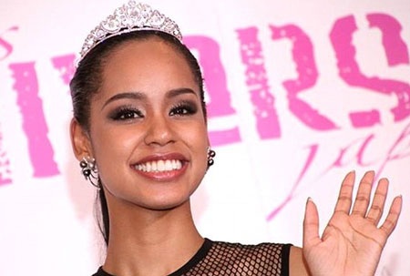 Hoa hậu Nhật Bản bị “tẩy chay” vì là người da màu - 2 Hoa hậu Nhật Bản năm 2015 - Ariana Miyamoto có mẹ là người Nhật và cha là người Mỹ gốc Phi.