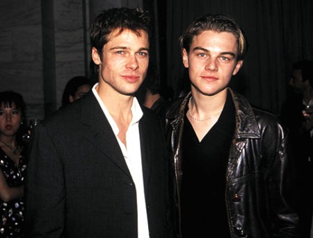 Choáng với vẻ ngoài tàn tạ của tài tử Leonardo DiCaprio - 7 Leonardo và Brad Pitt gặp gỡ trong một sự kiện vào năm 1995