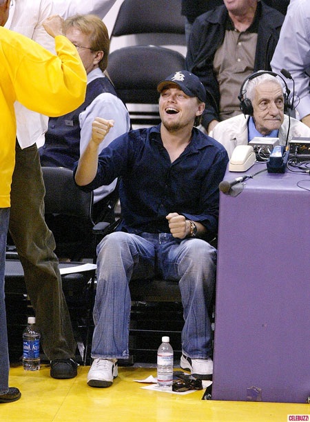 Choáng với vẻ ngoài tàn tạ của tài tử Leonardo DiCaprio - 14 Leonardo DiCaprio tham dự một sự kiện xã hội ý nghĩa
vào tháng 2/2003.