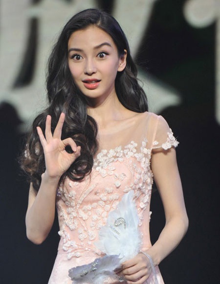 Angelababy xuất hiện sau khi lấy chồng, bà xã Châu Kiệt Luân xinh như búp bê - 4 Angelababy xuất hiện sau khi lấy chồng, bà xã Châu Kiệt Luân xinh như búp bê