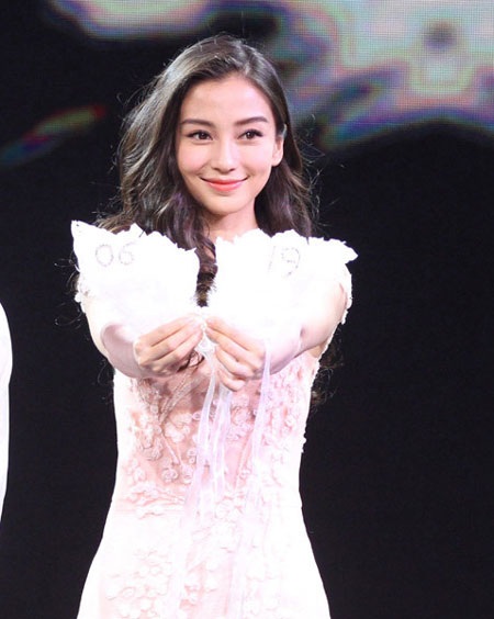Angelababy xuất hiện sau khi lấy chồng, bà xã Châu Kiệt Luân xinh như búp bê - 5 Angelababy xuất hiện sau khi lấy chồng, bà xã Châu Kiệt Luân xinh như búp bê