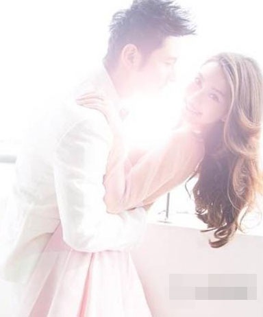 Lộ ảnh cưới ngọt ngào của Huỳnh Hiểu Minh và Angelababy - 10 Lộ ảnh cưới ngọt ngào của Huỳnh Hiểu Minh và Angelababy