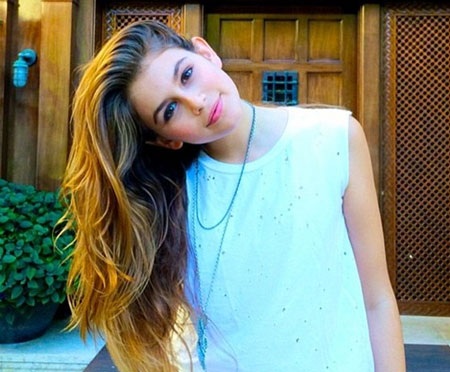 Con gái 13 tuổi của Cindy Crawford đẹp như mộng - 11 Tương lai của Kaia hứa hẹn sẽ rộng mở.