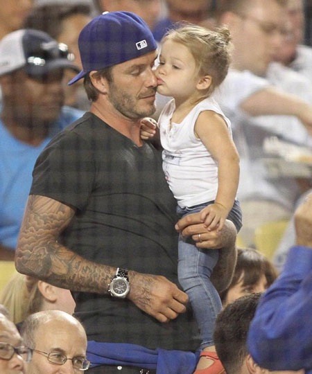 David Beckham tự hào khi con gái cưng và con trai mê bóng đá - 4 David Beckham tự hào khi con gái cưng và con trai mê bóng đá