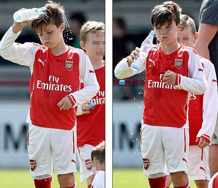 David Beckham tự hào khi con gái cưng và con trai mê bóng đá - 6 David Beckham tự hào khi con gái cưng và con trai mê bóng đá