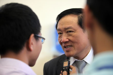 Viện trưởng VKSND tối cao mời đại biểu Quốc hội xem lại “kỳ án vườn mít” - 1 Viện trưởng VKSND tối cao Nguyễn Hòa Bình (ảnh: Việt Hưng).
