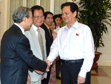 Thủ tướng gặp mặt lãnh đạo Hội quy hoạch phát triển đô thị Việt Nam (ảnh: Chinhphu.vn).