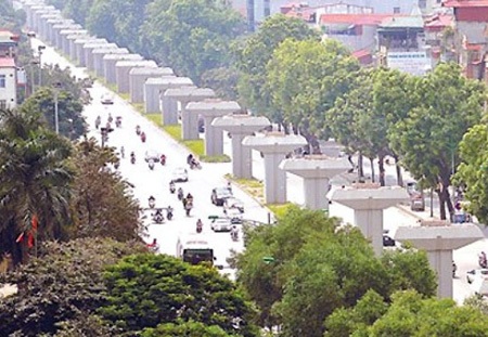 Thủ tướng thúc giải phóng mặt bằng làm đường sắt đô thị Hà Nội, TP.HCM - 1 Đường sắt đô thị Hà Nội, tuyến Cát Linh - Hà Đông đang được đốc thúc tiến độ.