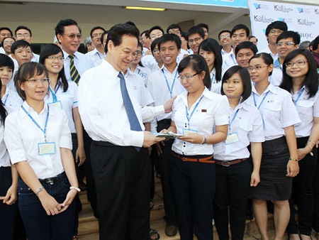 Quy trách nhiệm cá nhân lãnh đạo Ủy ban quốc gia đổi mới GD-ĐT - 1 Thủ tướng Nguyễn Tấn Dũng là Chủ tịch Ủy ban Quốc gia đổi mới GD-ĐT.