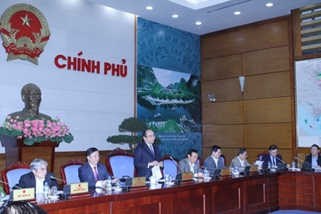 Phó Thủ tướng Nguyễn Xuân Phúc chủ trì hội nghị.