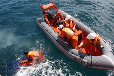 Bộ Quốc phòng lập đội cứu trợ thiên tai và trạm cứu nạn trên biển - 1 Hoạt động tìm kiếm, cứu nạn được triển khai trên biển.