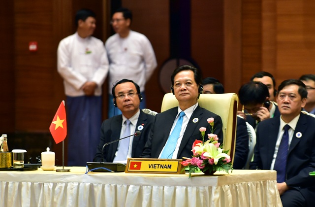 Thủ tướng: Cộng đồng kinh tế ASEAN mở ra cơ hội và thách thức - 2 Thủ tướng tham dự và có bài phát biểu tại Hội nghị chiều 22/6.