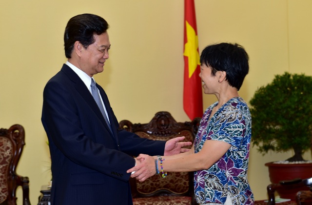 Thủ tướng tiếp nữ giáo sư thiên văn học gốc Việt nổi tiếng thế giới - 1 Thủ tướng tiếp GS Lưu Lệ Hằng tại trụ sở Chính phủ.