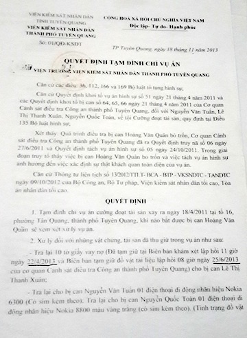 Quyết định tạm đình chỉ vụ án Cưỡng đoạt tài sản.