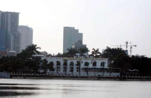 Công ty Hà Thủy cam kết hoàn thiện các hạng mục cộng đồng trên bán đảo Hoàng Cầu - 1 Công ty Hà Thủy cam kết hoàn thiện các hạng mục cộng đồng trên bán đảo Hoàng Cầu.