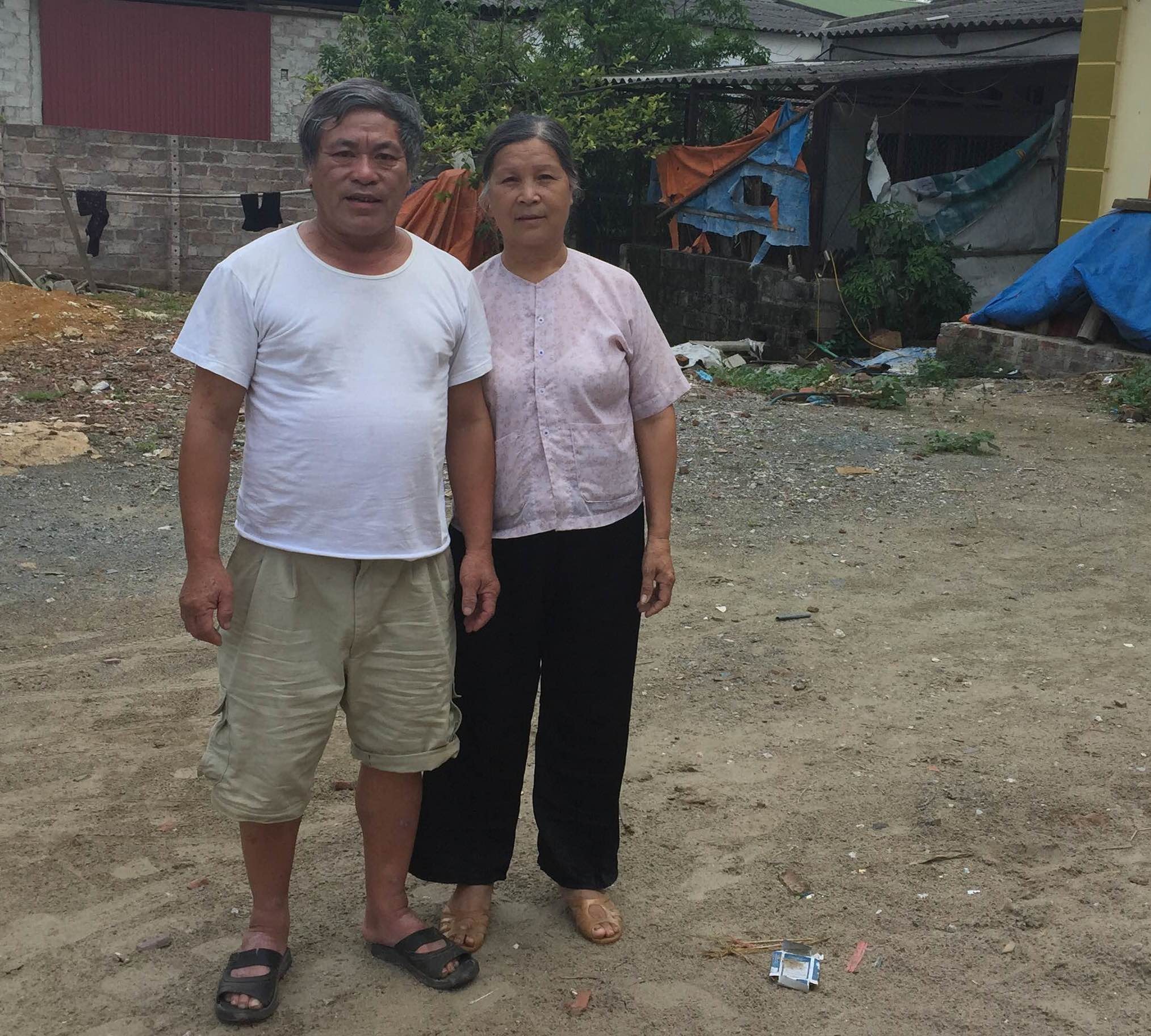 Vợ chồng ông Mông Sài Hồ cho rằng bị khởi tố oan trong vụ án.