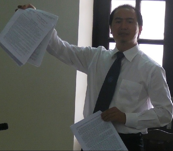 Gia đình và bị cáo Thao kêu oan khi bị TAND TX Từ Sơn tuyên phạt bị cáo Thao 30 tháng tù.