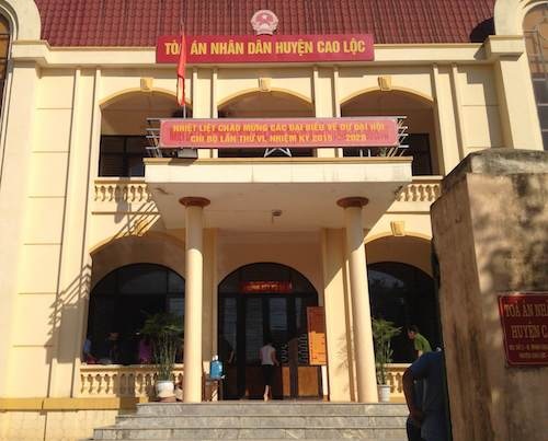 Quyết tố cáo, vợ chồng con trai cả đã đưa được bố và em trai vào vòng tù tội