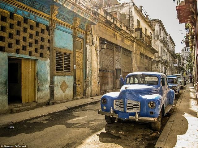 Phố cổ ở Cuba