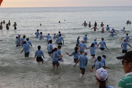 Giờ đây chỉ cần một giờ bay là người Hà Nội được đặt chân tới các điểm đến ấm áp, khô ráo.