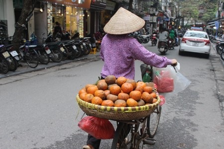 Ba gánh hàng rong “hút hồn” người Hà Nội