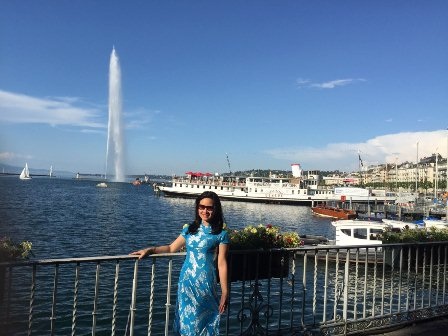  Quỳnh Mai hạnh phúc khi đến Hồ Léman, Thụy Sỹ.