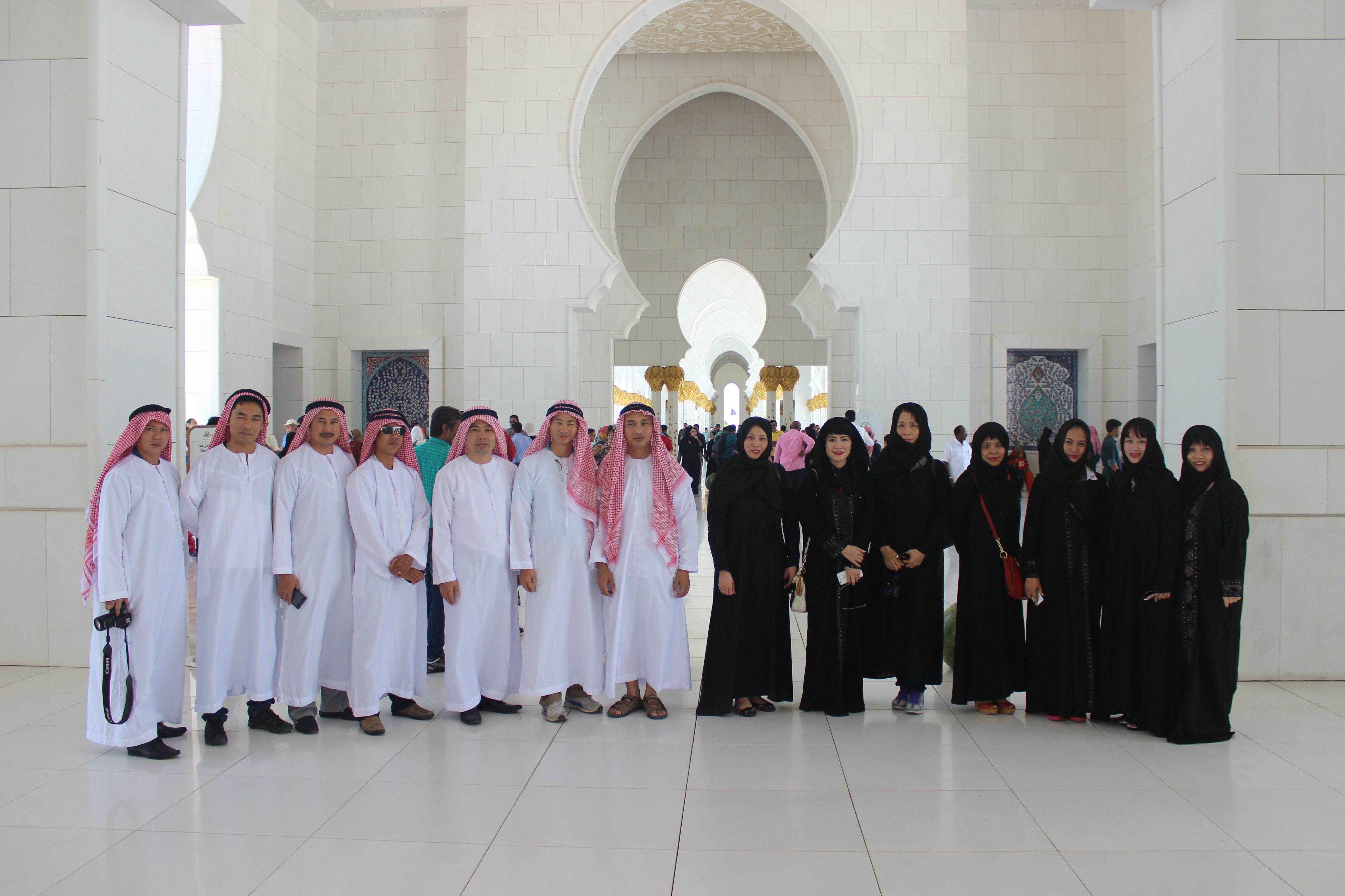 Trải nghiệm một ngày làm tỷ phú Trung Đông