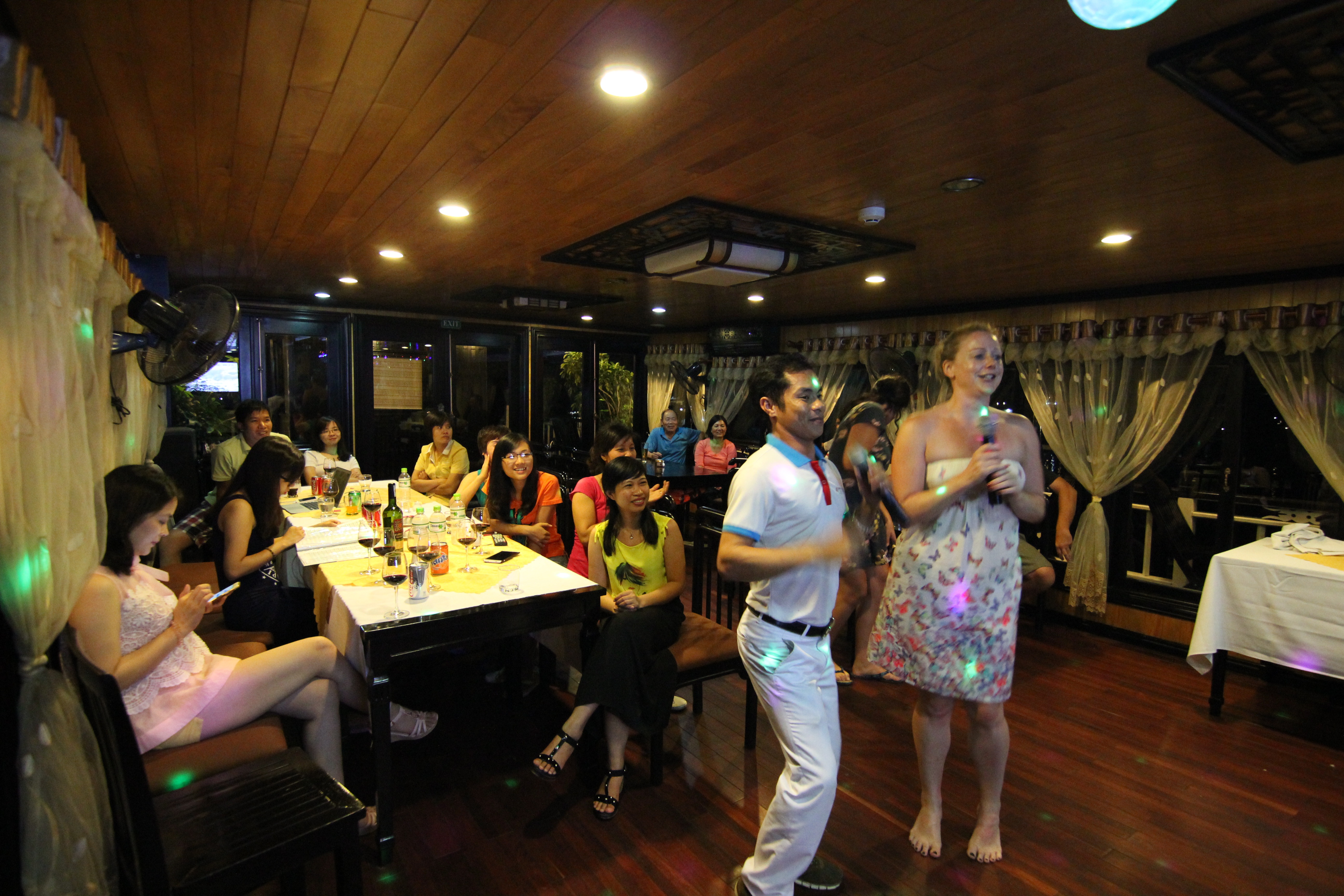 Tham quan và tìm hiểu quy trình nuôi cấy ngọc trai