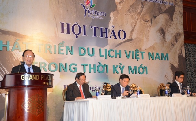 Ban Kinh tế T.Ư và Bộ Văn hóa bàn giải pháp phát triển du lịch - 1 Bộ trưởng Hoàng Tuấn Anh:
