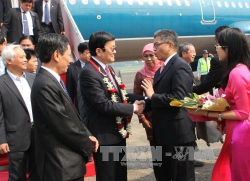 Chủ tịch nước đến Jakarta dự Hội nghị Cấp cao Á-Phi - 1 Chủ tịch nước đến Jakarta dự Hội nghị Cấp cao Á-Phi