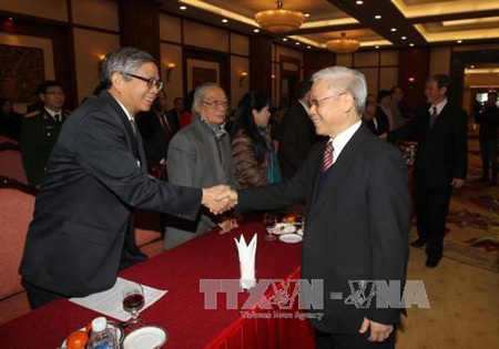 Ban Bí thư gặp mặt các trí thức, nhà khoa học, văn nghệ sỹ - 1 Tổng Bí thư Nguyễn Phú Trọng gặp mặt các trí thức, nhà khoa học, văn nghệ sỹ