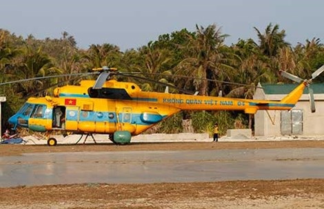 Chưa thể khẳng định vị trí tìm thấy các thùng dầu là nơi máy bay rơi - 3 Máy bay của lực lượng không quân, tàu cá của ngư dân cùng tham gia tìm kiếm