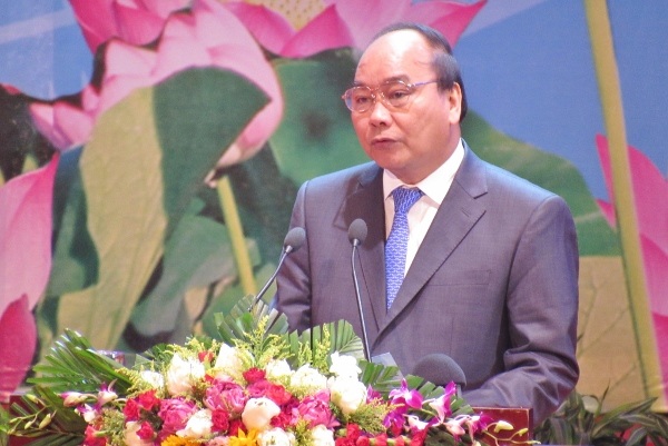 Thi đua để phát triển bền vững ngành TT&TT - 3 Phó Thủ tướng Nguyễn
Xuân Phúc