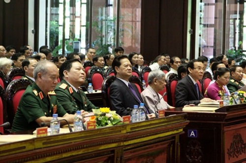 Khai mạc Đại hội Thi đua quyết thắng toàn quân lần thứ IX năm 2015