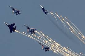 Nga đứng thứ 2 thế giới về sức mạnh quân sự - 1 Phi đội phản lực Su-27 của Nga tập trận nâng cao khả năng tác chiến.