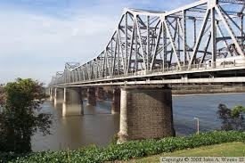 Cây cầu Memphis-Arkansas bắc qua sông Mississippi bị IS dọa đánh bom.