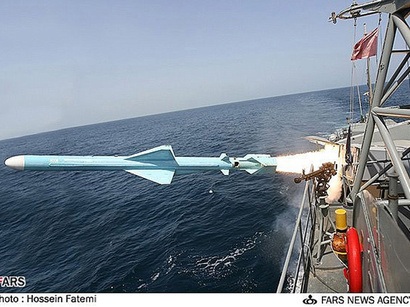 Iran thử thành công ngư lôi và tên lửa hành trình - 1 M