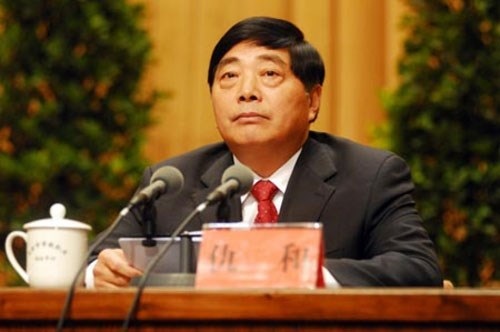 Trung Quốc bãi miễn tư cách "ông nghị" của cựu Phó Bí thư Tỉnh ủy Vân Nam - 1 Cựu Phó Bí thư Tỉnh ủy Vân Nam Cừu Hòa trước khi bị sờ gáy (Ảnh: