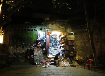 Đêm Hội An đẹp lung linh, huyền ảo từng góc phố