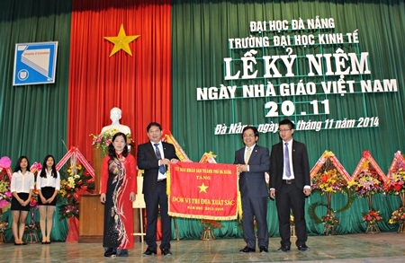 PGS.TS Nguyễn Mạnh Hòa - Hiệu trưởng ĐH Kinh tế Đà Nẵng (