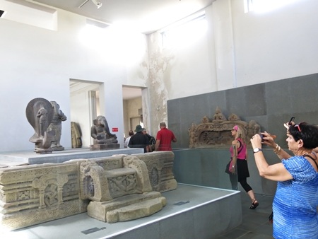 Khảo cổ quần thể di tích Chăm tại Phong Lệ