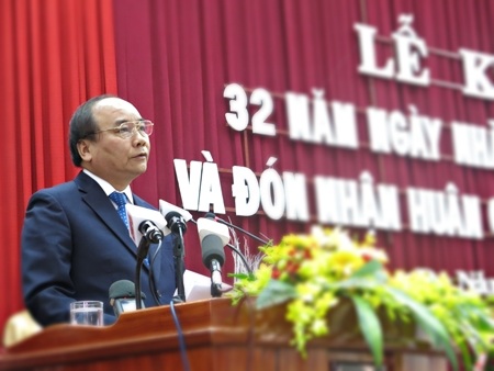 Phó Thủ tướng Nguyễn Xuân Phúc đánh giá cao những thành tích đáng kể của ĐH Duy Tân