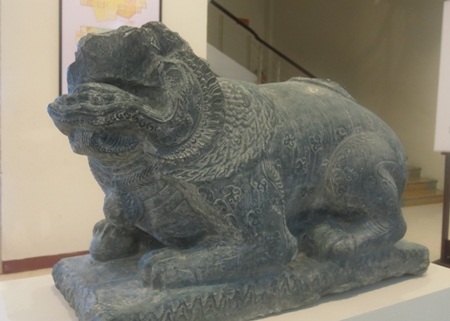 Sư tử đá tại chùa Thông (Thanh Hóa)