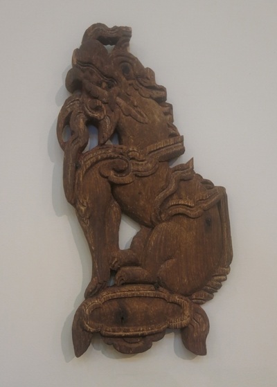 Nghê gỗ thế kỷ XVII