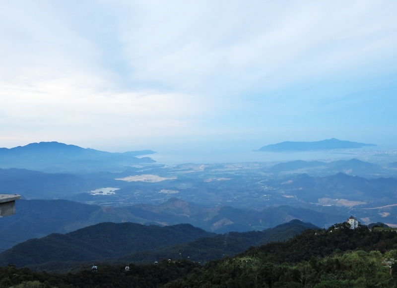 Toàn cảnh Đà Nẵng nhìn từ trên cao (ảnh: Khánh Hiền)