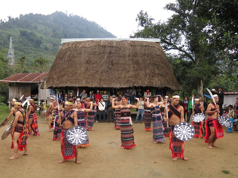 Đời sống sinh hoạt, văn hóa của cư dân bản địa hấp dẫn du khách