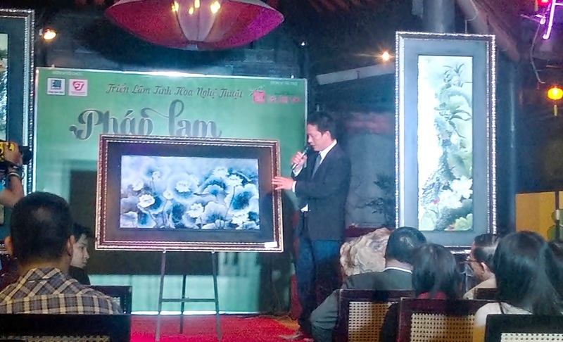 Triển lãm nghệ thuật pháp lam và gốm sứ tại Đà Nẵng - 2 Triển lãm nghệ thuật pháp lam và gốm sứ vừa khai mạc tối 4/2 tại Đà Nẵng