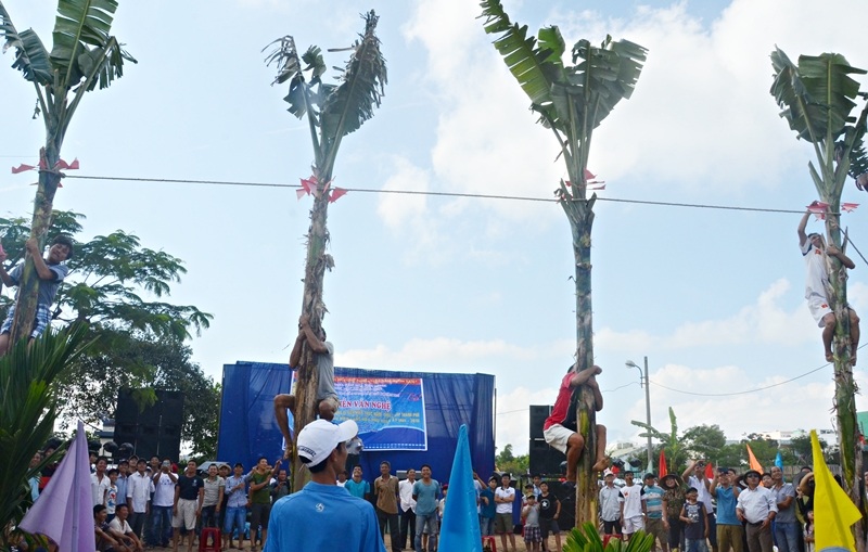 Trò chơi dân gian leo cây chuối