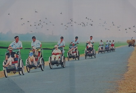 Đường về làng rau Trà Quế